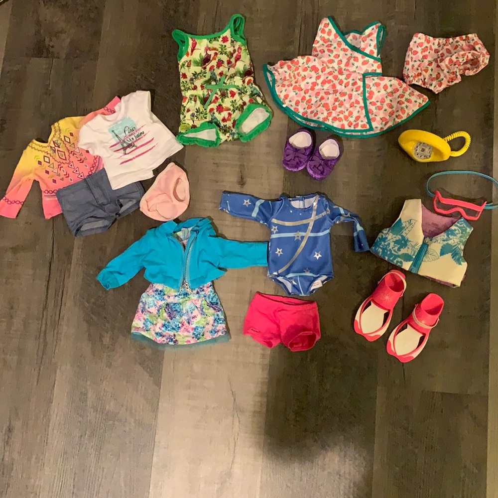 American Girl Doll - outfits , shoes, accessories